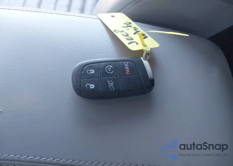 2018 Jeep Grand Cherokee Sterling Edition 4X4 z USA, uszkodzony, nr VIN 1C4RJFBG2JC333706